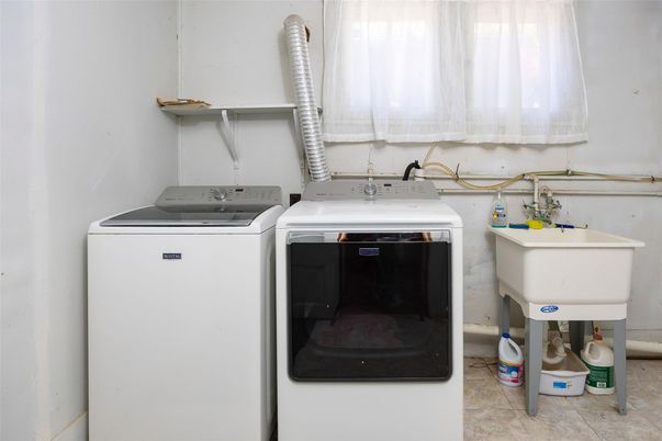 Interior, Washer