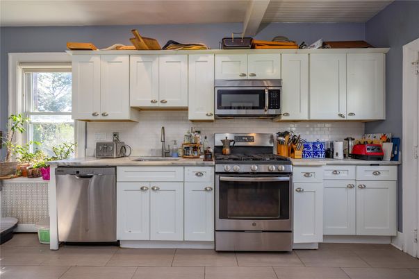 Interior, Kitchen, Stainless Steel Appliances