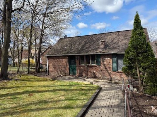 Backyard, Exterior, Facade, Brick Facade, Cape Cod