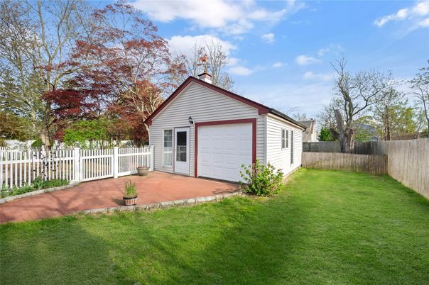 Backyard, Detached Garage, Exterior