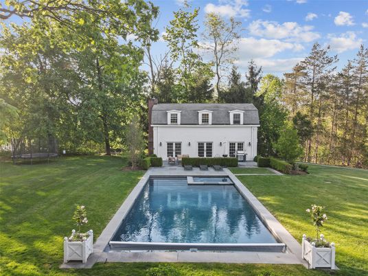 Backyard, Exterior, Pool