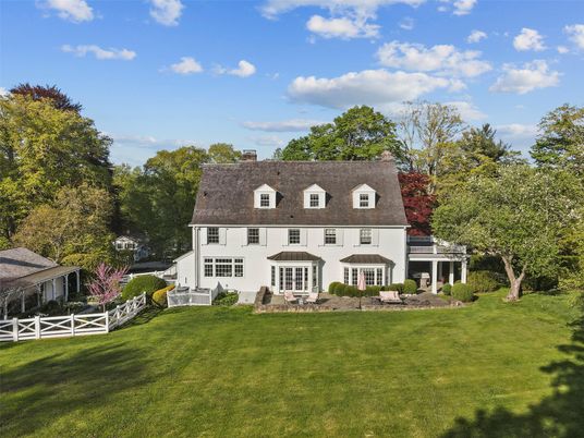 Backyard, Exterior, Facade, Georgian