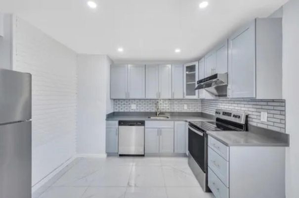 Interior, Kitchen, Marble, Recessed Lighting, Stainless Steel Appliances