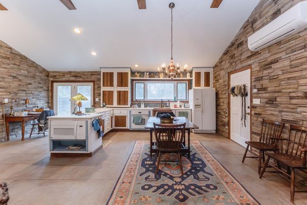 Chandelier, Dining room, Interior, Kitchen, Pendant Lights, Recessed Lighting, Stone Walls