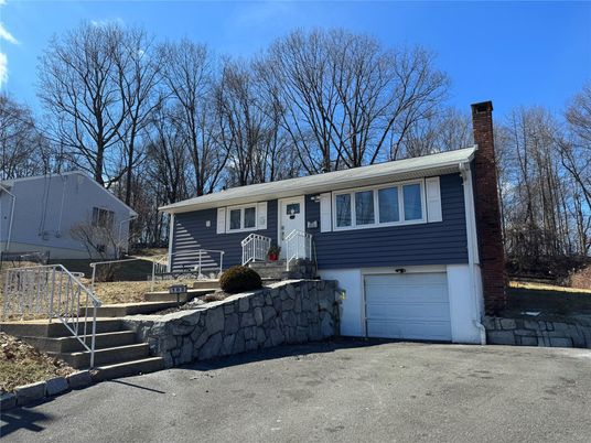 Attached, Exterior, Facade, Raised Ranch