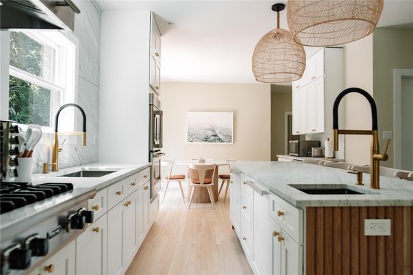 Dining room, Interior, Kitchen, Pendant Lights, Wood Texture Flooring