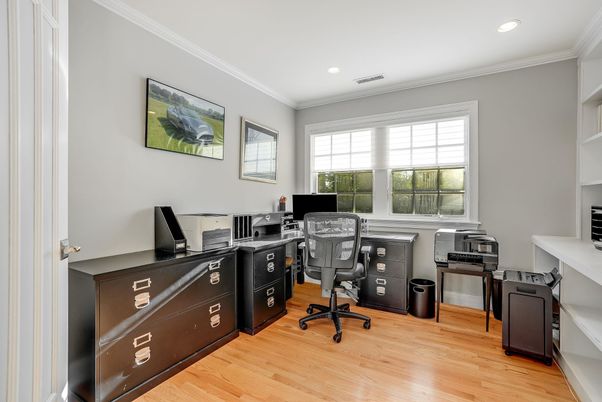 Home Office, Interior, Recessed Lighting, Wood Texture Flooring