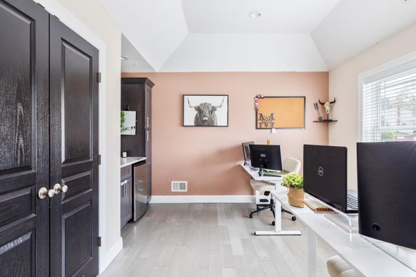 Home Office, Interior, Recessed Lighting, Wood Texture Flooring