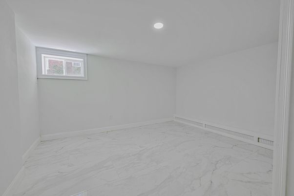 Empty room, Interior, Marble, Recessed Lighting