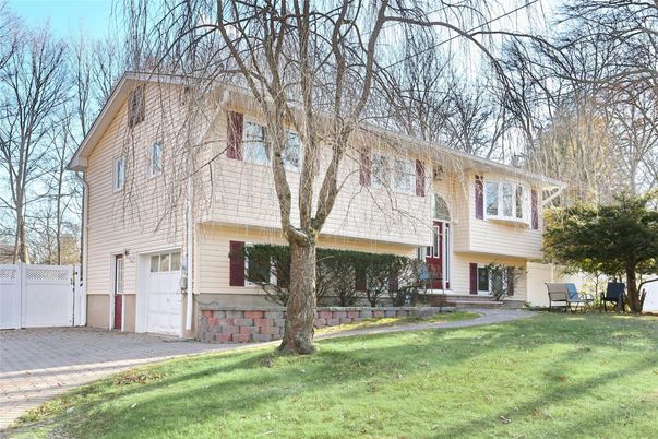 Attached, Exterior, Facade, Raised Ranch