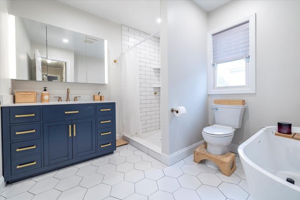 Bathroom, Free Standing Baths, Interior, Recessed Lighting