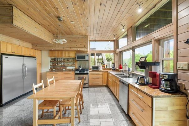 Dining room, Interior, Kitchen, Recessed Lighting, Stainless Steel Appliances, Wooden Ceilings