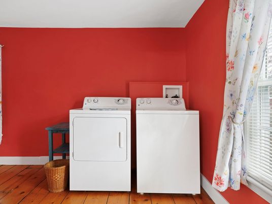 Interior, Washer, Wood Texture Flooring