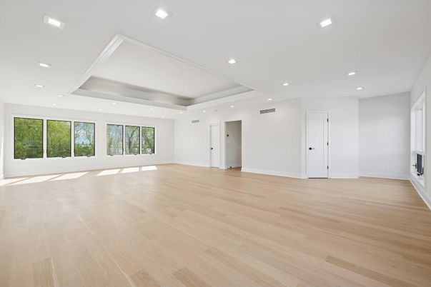 Empty room, Interior, Recessed Lighting, Wood Texture Flooring