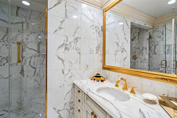 Bathroom, Interior, Marble Walls, Recessed Lighting