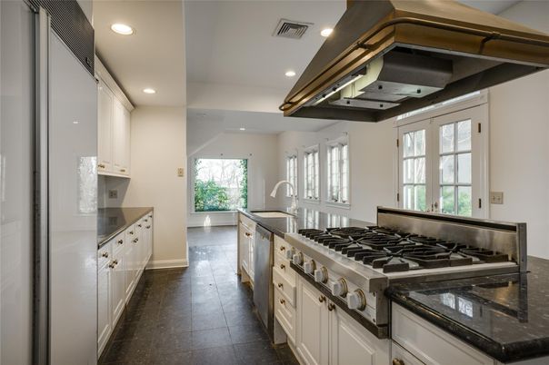 Interior, Kitchen, Recessed Lighting