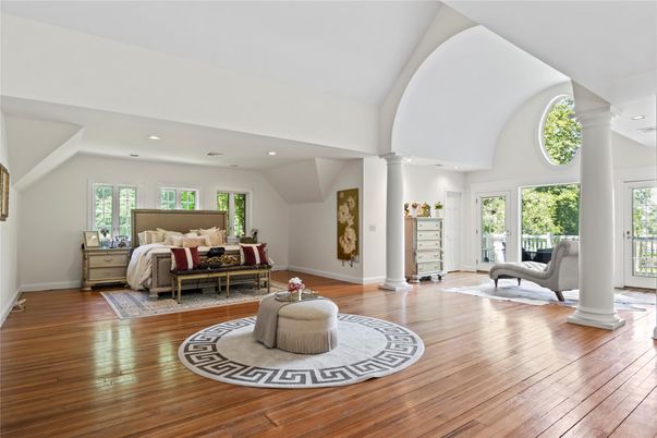 Bedroom, Interior, Living room, Recessed Lighting, Wood Texture Flooring