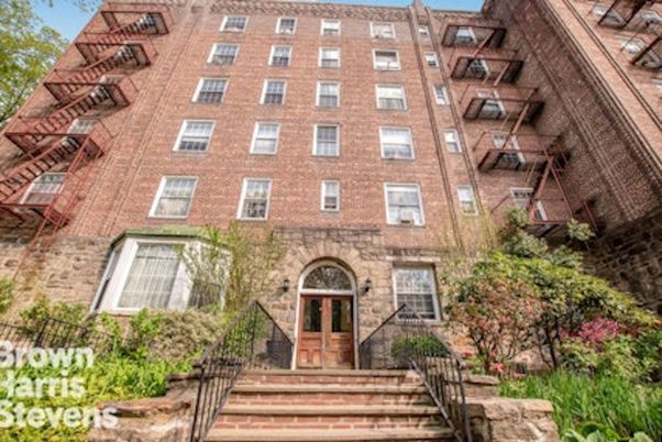 Exterior, Facade, Brick Facade, Condo Building