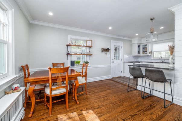 Dining room, Interior, Pendant Lights, Recessed Lighting, Wood Texture Flooring
