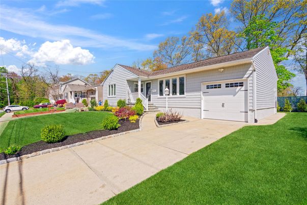 Attached, Backyard, Exterior, Facade, Cape Cod