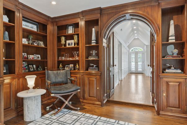 Home Office, Interior, Recessed Lighting, Wood Texture Flooring