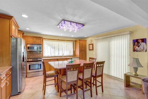 Dining room, Interior, Kitchen, Recessed Lighting, Stainless Steel Appliances