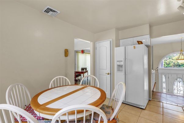 Dining room, Interior, Kitchen, Pendant Lights
