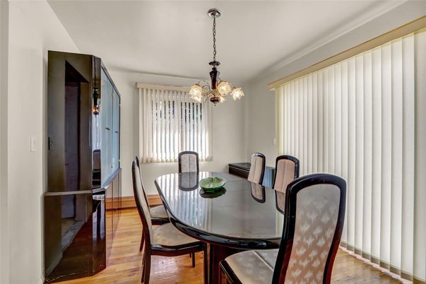 Chandelier, Dining room, Interior, Pendant Lights, Wood Texture Flooring