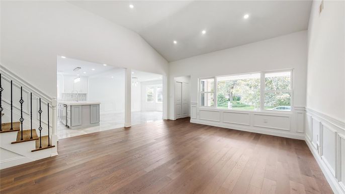 Empty room, Interior, Recessed Lighting, Wood Texture Flooring