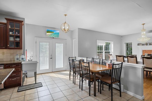 Chandelier, Dining room, Interior, Pendant Lights, Wood Texture Flooring