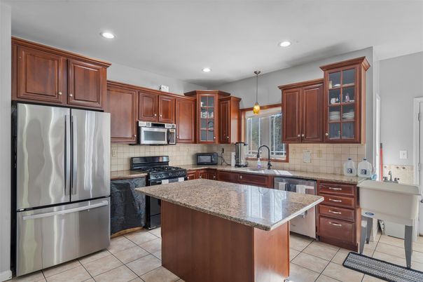 Interior, Kitchen, Pendant Lights, Recessed Lighting, Stainless Steel Appliances