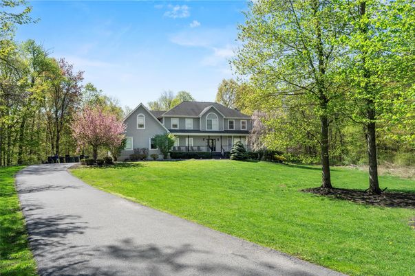 Backyard, Exterior, Facade, Split Level