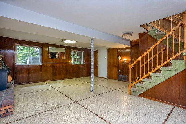 Interior, Wooden Walls
