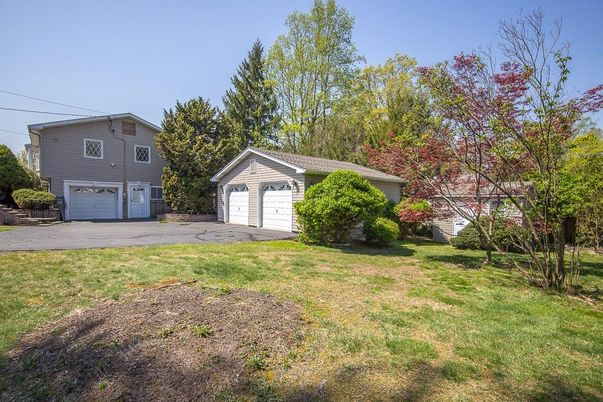 Backyard, Detached Garage, Exterior