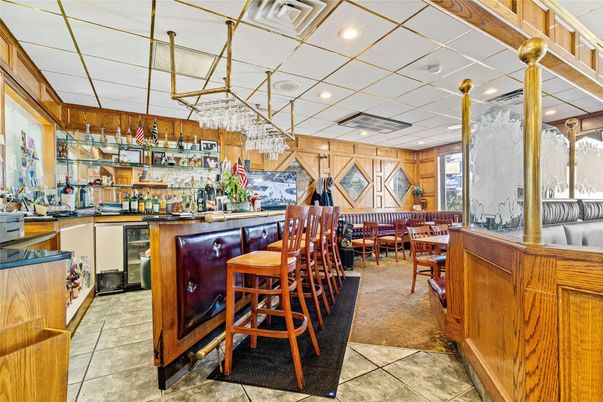 Dining room, Interior, Recessed Lighting