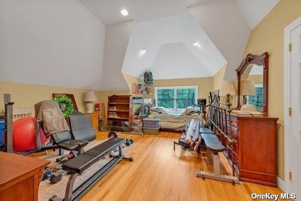 Fitness Equipment, Interior, Recessed Lighting, Wood Texture Flooring