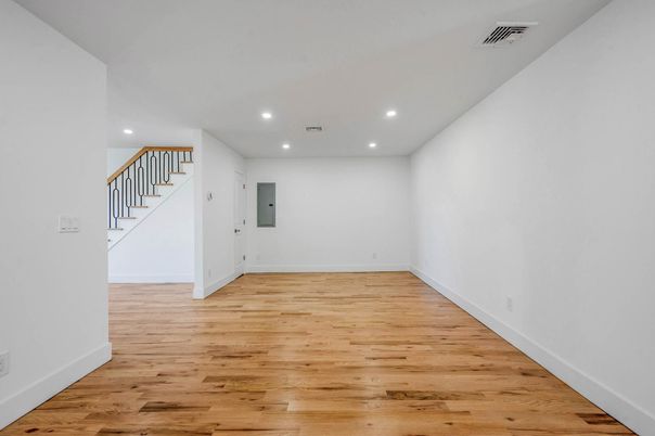 Empty room, Interior, Recessed Lighting, Wood Texture Flooring