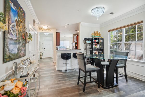 Chandelier, Dining room, Interior, Kitchen, Recessed Lighting, Wood Texture Flooring