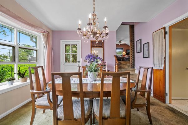 Chandelier, Dining room, Interior