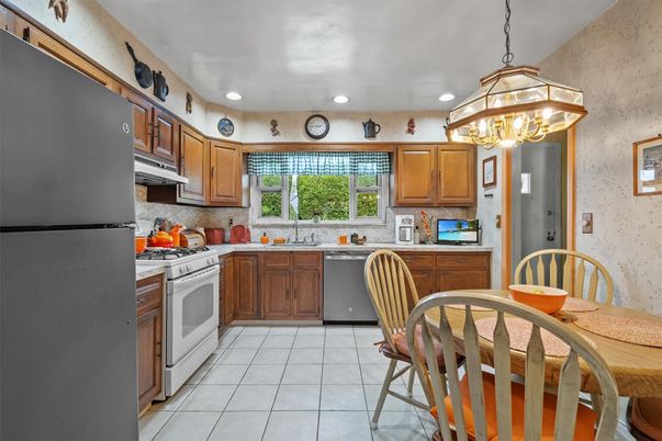 Dining room, Interior, Kitchen, Pendant Lights, Recessed Lighting