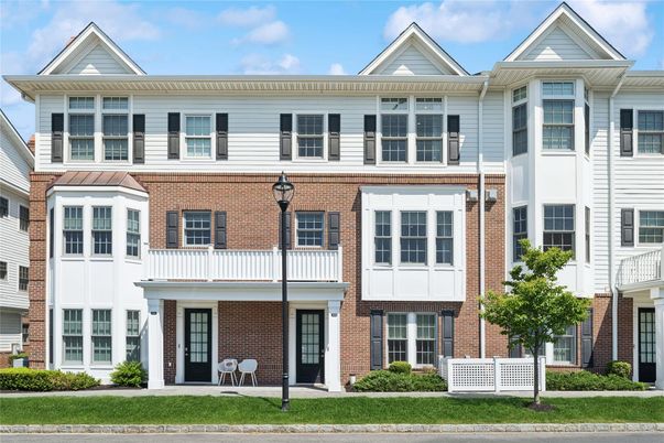 Exterior, Facade, Brick Facade, Rowhouse