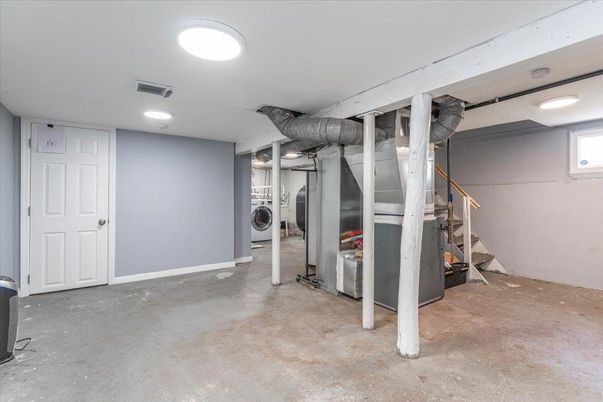 Interior, Recessed Lighting, Utility Closets, Washer