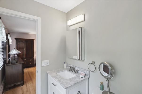 Bathroom, Dual Sink Vanities, Interior, Wood Texture Flooring