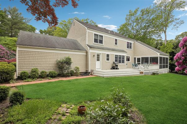 Backyard, Exterior, Facade, Cape Cod