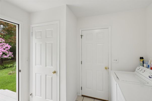 Interior, Washer
