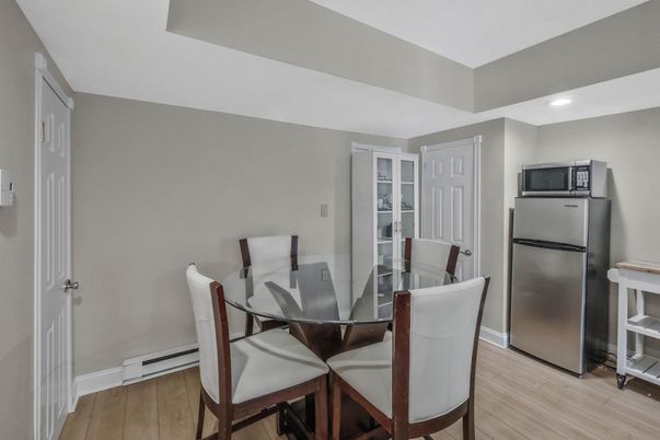 Dining room, Interior, Kitchen, Recessed Lighting, Wood Texture Flooring