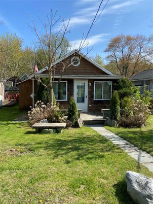 Backyard, Exterior, Facade, Ranch