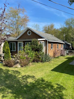 Exterior, Facade, Brick Facade, Ranch