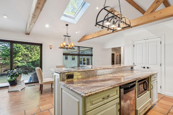 Chandelier, Interior, Kitchen, Pendant Lights, Recessed Lighting, Wooden Beams