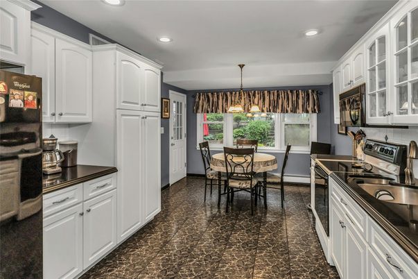 Dining room, Interior, Kitchen, Pendant Lights, Recessed Lighting